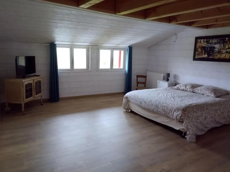 Holiday home Gite Du Cedre Courpiere