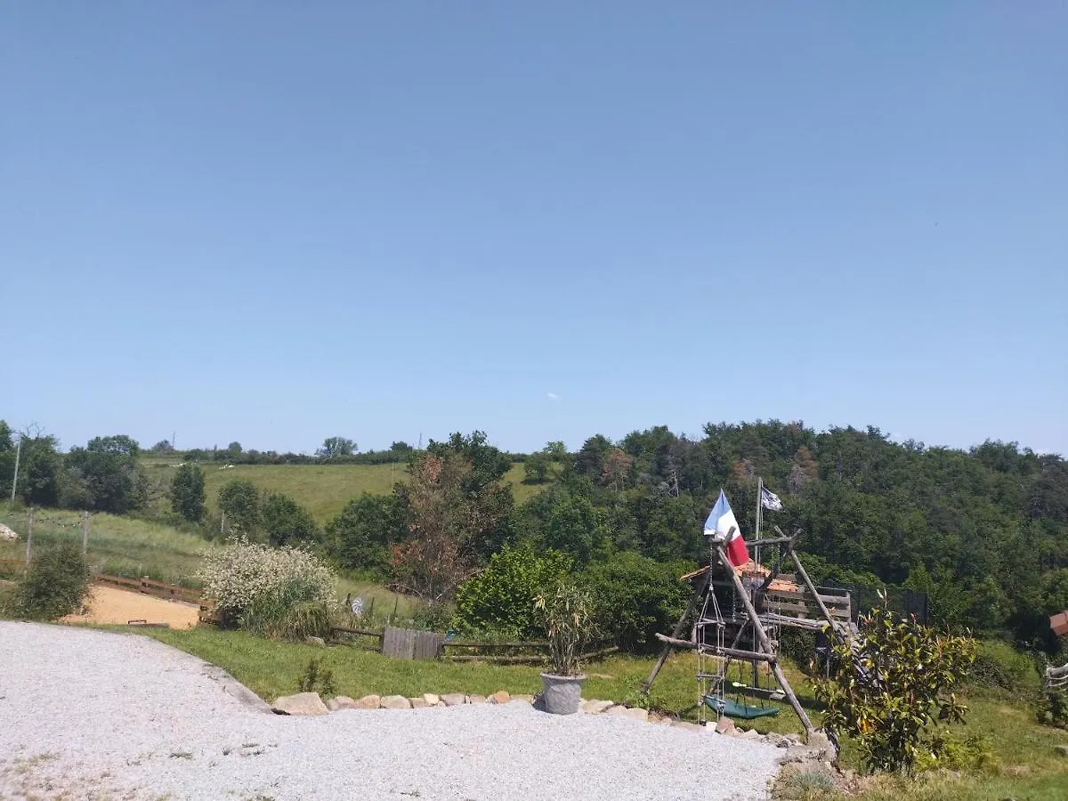 Gite Du Cedre Courpiere Holiday home